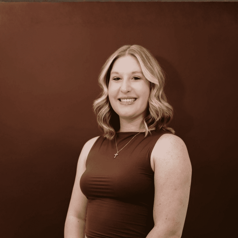 Portrait of Jen, a professional stylist at House of Rose Styling Co., showcasing their expertise and style.